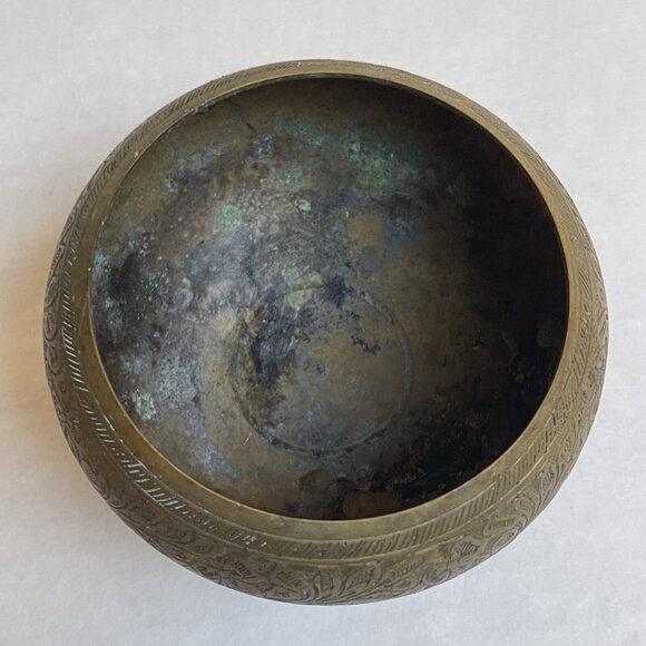 Beautiful Solid Brass Etched Footed Bowl Trinket Holder Planter Home Decor - Picture 3 of 6